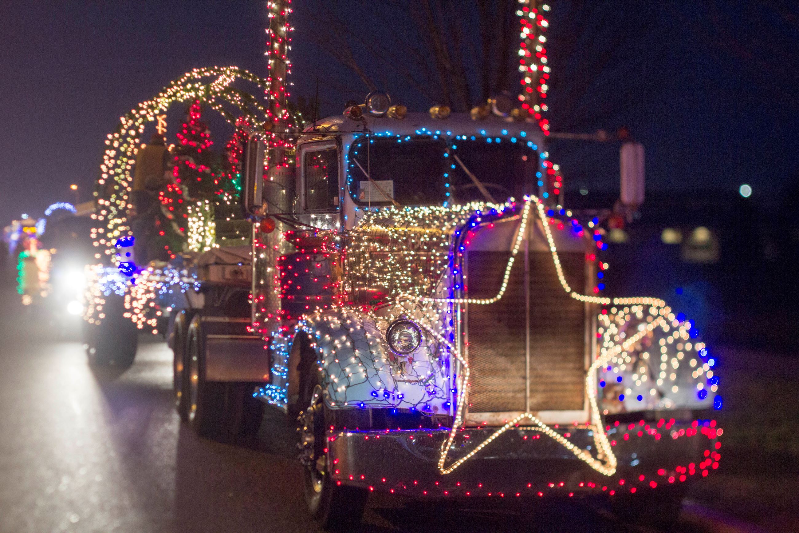Sunnyside Holiday Light Parade (2)